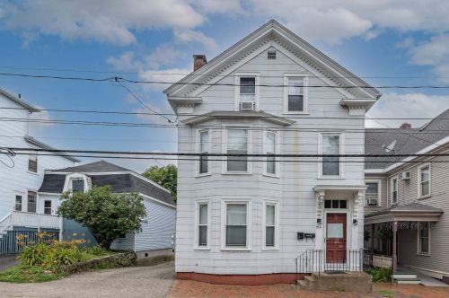 514 Middle St, Portsmouth, NH 03801-5018