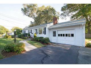 28 Legion Way, East Providence, RI 02915-2051