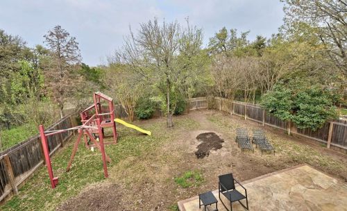 7811 Cheno Cortina Trl, Austin TX  78749-2717 exterior
