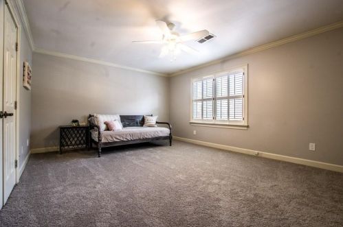502 Ansley Villa Dr, Atlanta GA  30324-4813 exterior