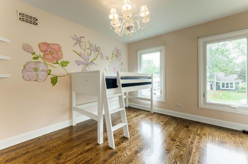 1502 Frank Ave, Bannockburn IL  60015-3523 exterior