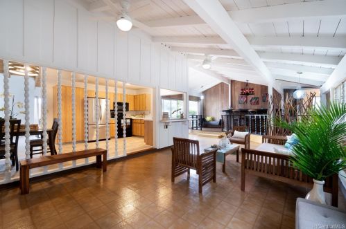 1015 Wainiha St, Honolulu HI  96825-2725 exterior