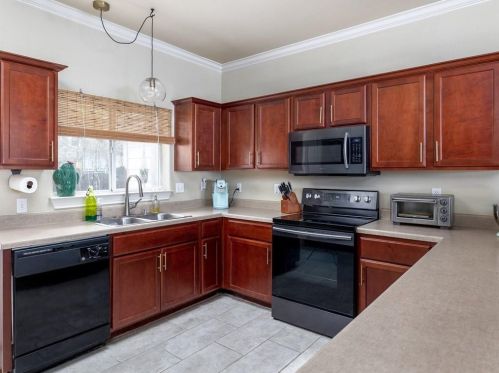 12205 Chelsea Gln Pl, Austin TX  78753-7110 exterior