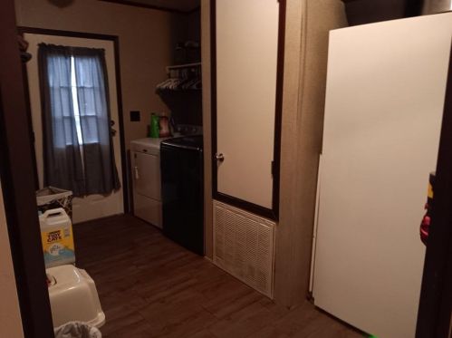 2645 Fairway Dr, Angleton TX 77515-7396 exterior