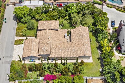 11844 Red Hl Ave, Santa Ana CA  92705-3100 exterior