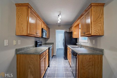 254 Barnesville Rd, Milner, GA 30257-3202