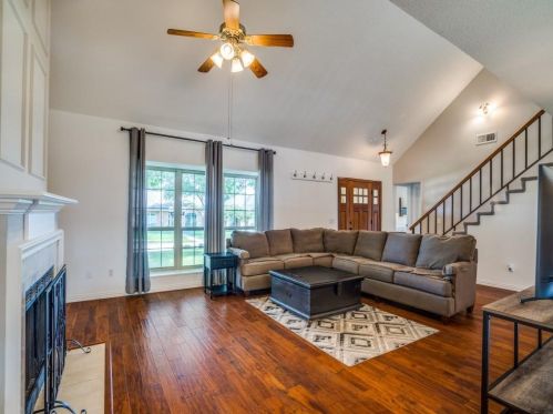 2139 Lavaca Trl, Carrollton TX 75010-4025 exterior