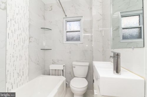 626 4th St, Philadelphia PA  19147-1525 exterior