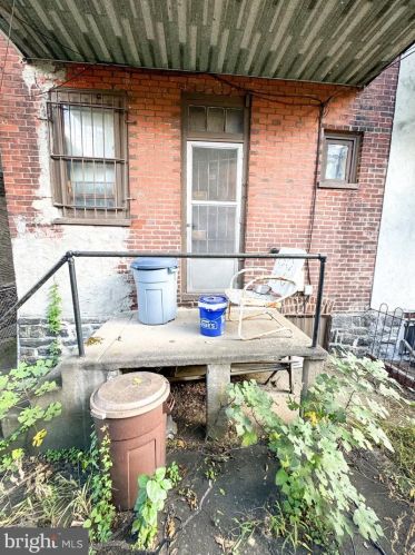 142 53 St, Philadelphia PA 19139-1404 exterior