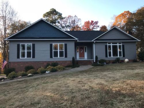 729 Autumn Ln, Belton, SC 29627-8717