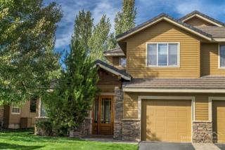 61771 Metolius Dr, Bend, OR 97702-9143