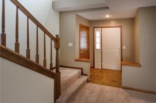 1243 Beacon Ct, Carmel IN  46032-5051 exterior