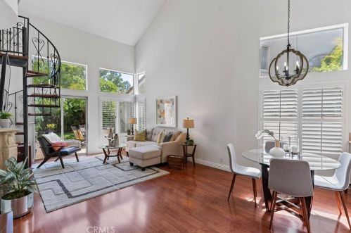 31 Del Perlatto, Irvine CA  92614-5359 exterior