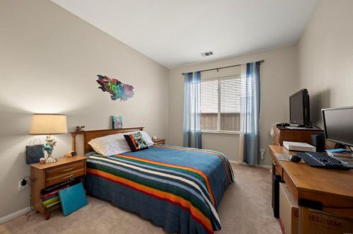 1363 Stanislaus Dr, Chula Vista CA  91913-1403 exterior