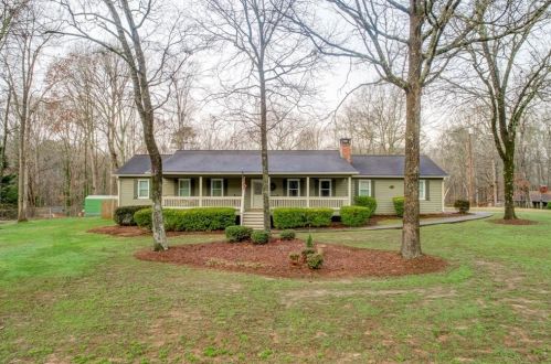 5785 Stonehaven Dr, Kennesaw, GA 30152-3759