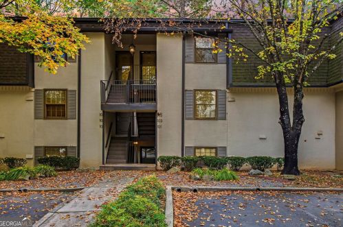 103 De Arc Pl, Atlanta, GA 30327-1017
