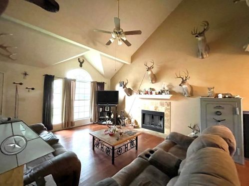 2107 Briar Cv, Cedar Park, TX 78613-6475