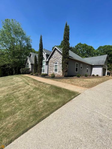 5377 Fawn Ivey Ln, Buford, GA 30519-7527