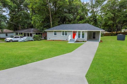 2895 Horse Shoe Dr, Atlanta GA  30316-4230 exterior