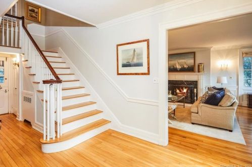 33 Bettswood Rd, Norwalk, CT 06851-5123