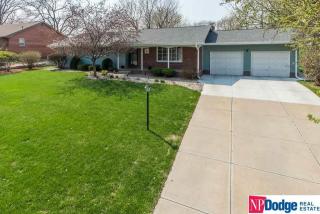 1516 126th St, Omaha, NE 68154-1208