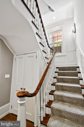 1812 Delancey Pl, Philadelphia PA  19103-6612 exterior