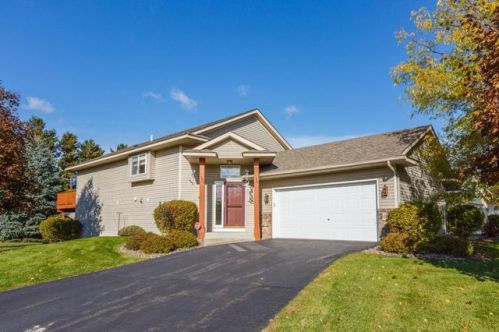 25618 Forest Boulevard Ln, Columbus, MN 55092