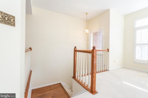 9508 Gatecross Pl, Springfield, VA 22015-4297