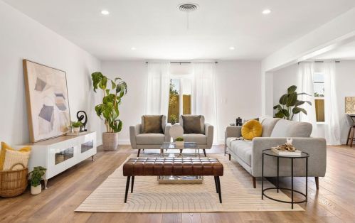 1909 Belford Dr, Austin TX  78757-8205 exterior