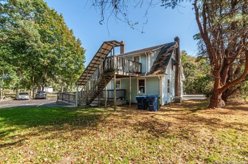 58 Norwich Rd, Quaker Hill CT  06375-1127 exterior