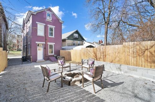 2612 Hemlock St, Cincinnati OH  45206-1608 exterior