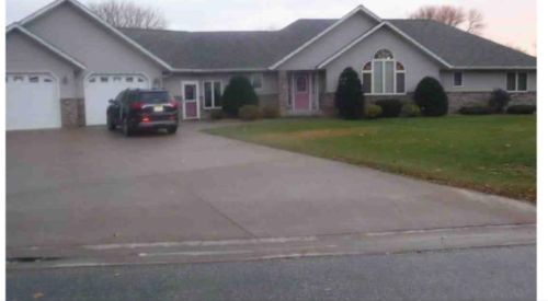 423 Ash St, Dawson, MN 56232-2244