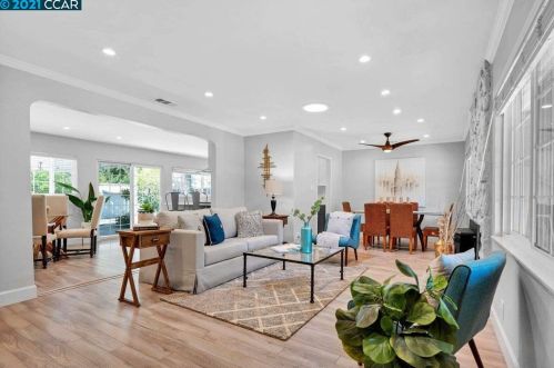 160 Mazie Dr, Concord, CA 94523-3340