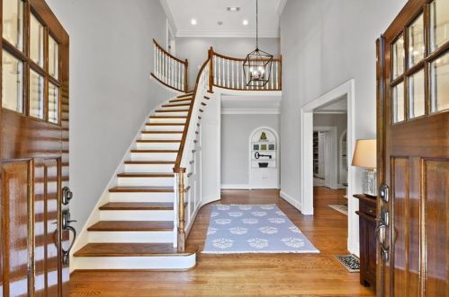 72 Brookhaven Dr, Atlanta GA  30319-3004 exterior