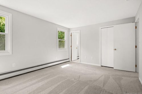 208 Lefoll Blvd, Wapping CT  06074-4261 exterior