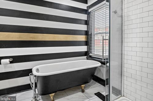 517 Juniata St, Lancaster PA  17602-4320 exterior