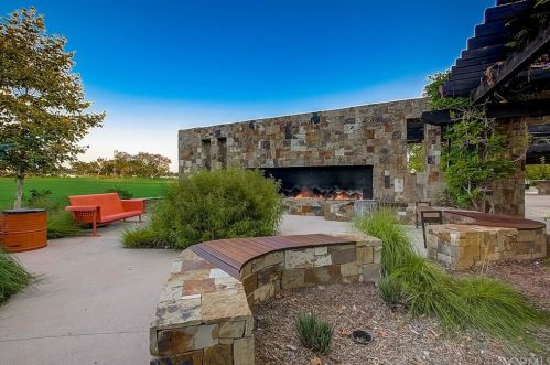225 Wicker, Irvine CA  92618-1170 exterior