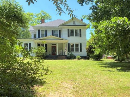 1497 2nd St, Griffin, GA 30223-1623