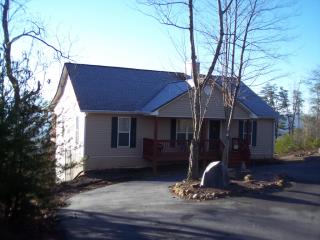 1195 Cherry Rd, Hayesville, NC 28904-9236
