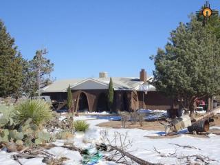 9835 Majestic View Rd, Deming, NM 88030-8558