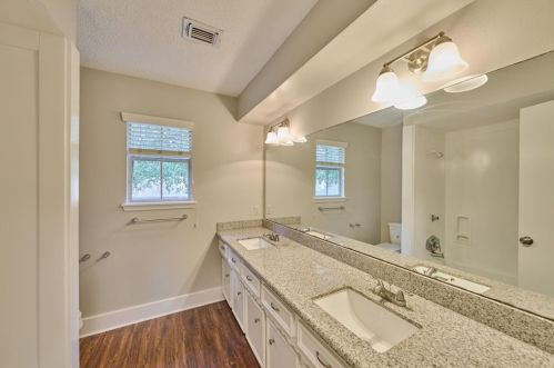 724 Vicksburg Ct, Conroe TX  77302-3836 exterior