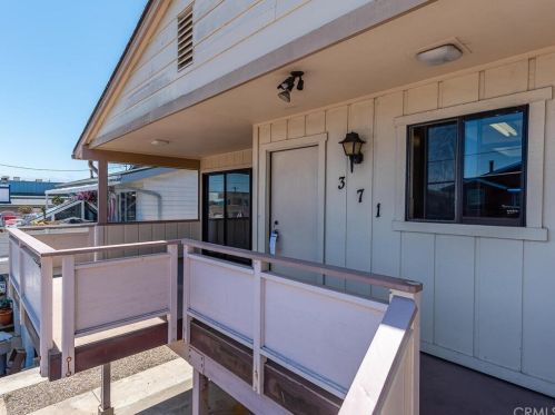 371 Yerba Buena St, Morro Bay, CA 93442-2971
