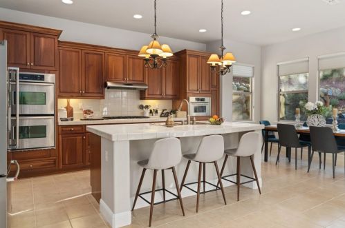 2017 Medici Way, Folsom CA  95762-4154 exterior