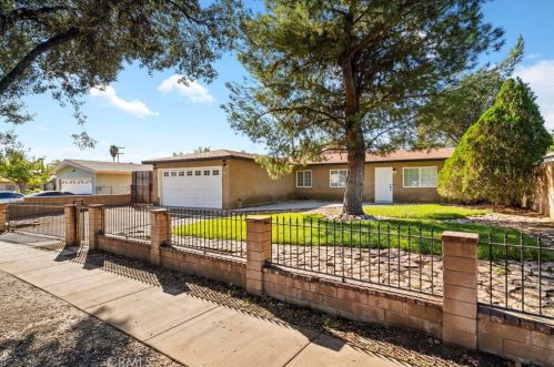336 Larch Ave, Rialto, CA 92376-5511
