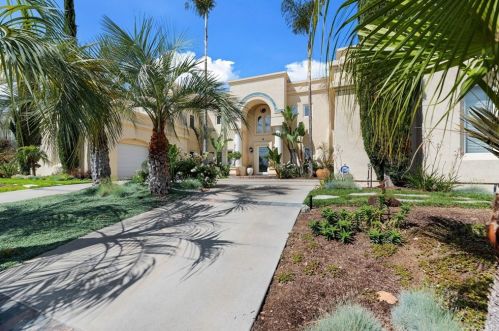 2036 Polo Ct, Riverside, CA 92506-5536