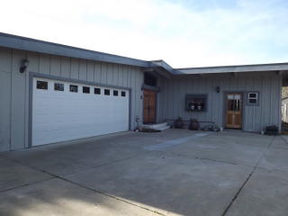 26 Oxford Dr, Lompoc, CA 93436-7805