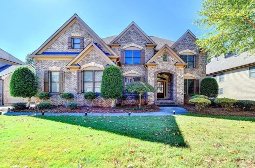 4792 Moon Chase Dr, Buford, GA 30519-5359
