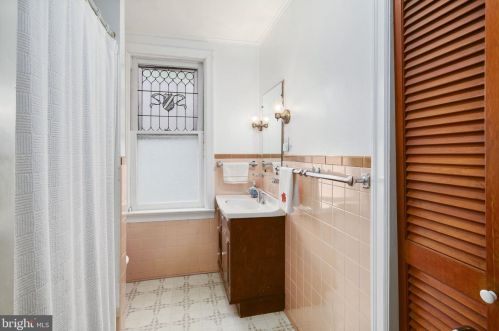 67 Euclid Ave, Haddonfield NJ 08033-2553 exterior