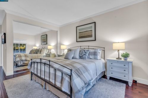 356 Overlook Dr, San Ramon, CA 94582-4545