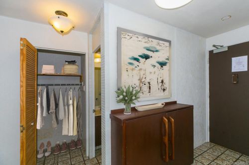 1765 Ala Moana Blvd, Honolulu HI  96815-1435 exterior